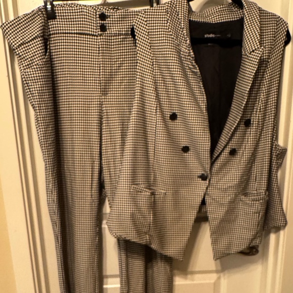 Torrid Studio Black & White Houndstooth Suit Set – Vest 5 & Pants 28R - Picture 1 of 10